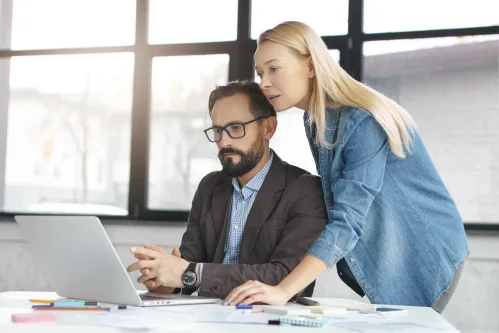 Illustration de la personnalisation de l’expérience client grâce à l’intelligence artificielle