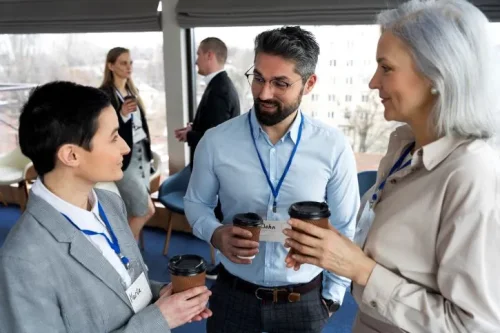 Sofrecom sponsors the 2024 Telecom Review Summit in Dubai on Dec 10–11. Meet our Middle East experts at our stand.