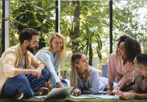 Putting digital technology at the service of the ecological transition, while controlling and significantly reducing the environmental footprint of the State's IT sector.